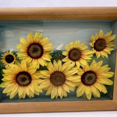 Quadro con girasoli, incorniciato e firmato