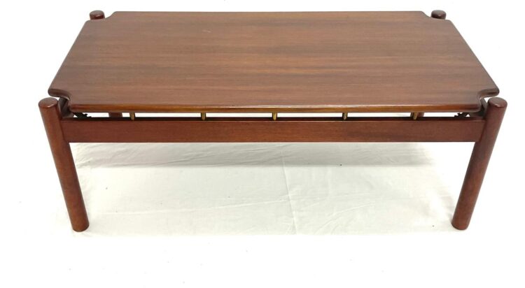 Coffee table. Designer Ilmari Tapiovaara.