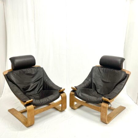 Due poltrone Kroken. Designer Ake Fribytter. Prod. Nelo Mobel. Anni’70. Pigeon armchair Kroken. Designer Ake Fribytter. Prod. Nelo Mobel. Anni’70.