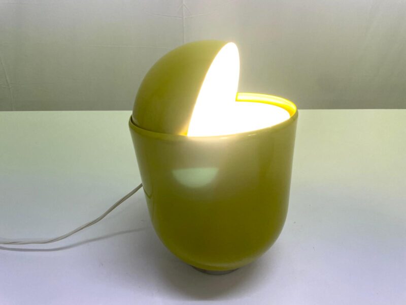 Lampada da tavolo Elmo verde di Str Imago DP, 1971. Green Elmo table lamp by Str Imago DP, 1971