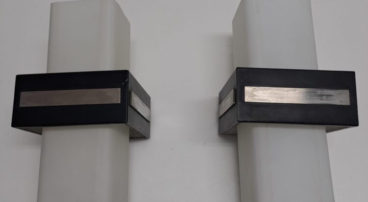 coppia di appliques di Stilnovo. Anni ’70.