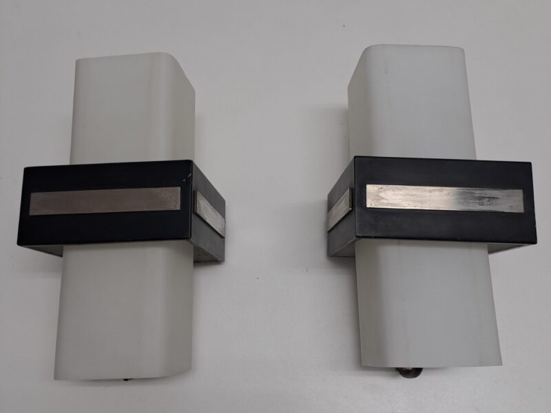 coppia di appliques di Stilnovo. Anni ’70.